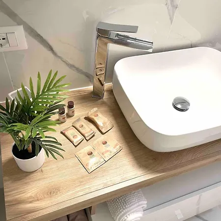 Casa Eden, Molinette Metro Torino